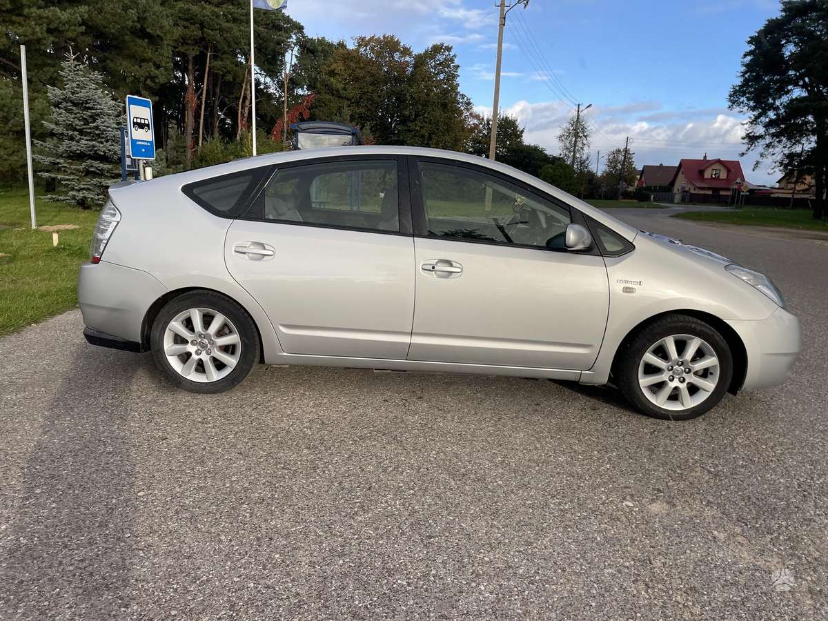 Toyota Prius - 6