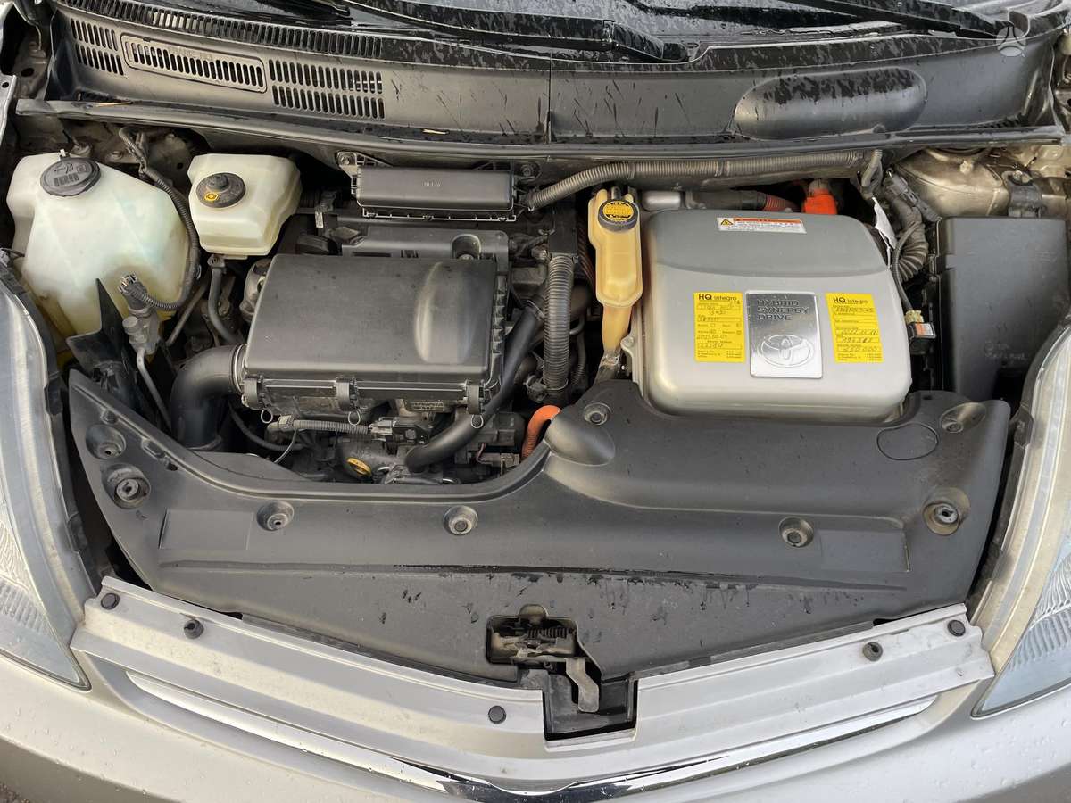 Toyota Prius - 12