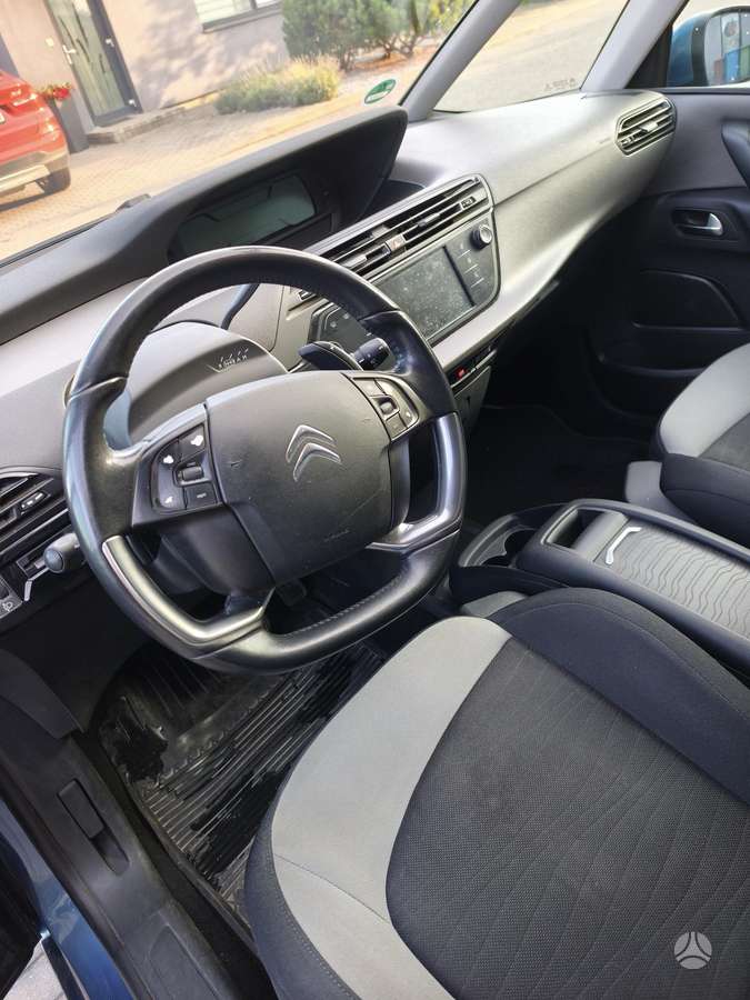 Citroën Grand C4 Picasso - 11