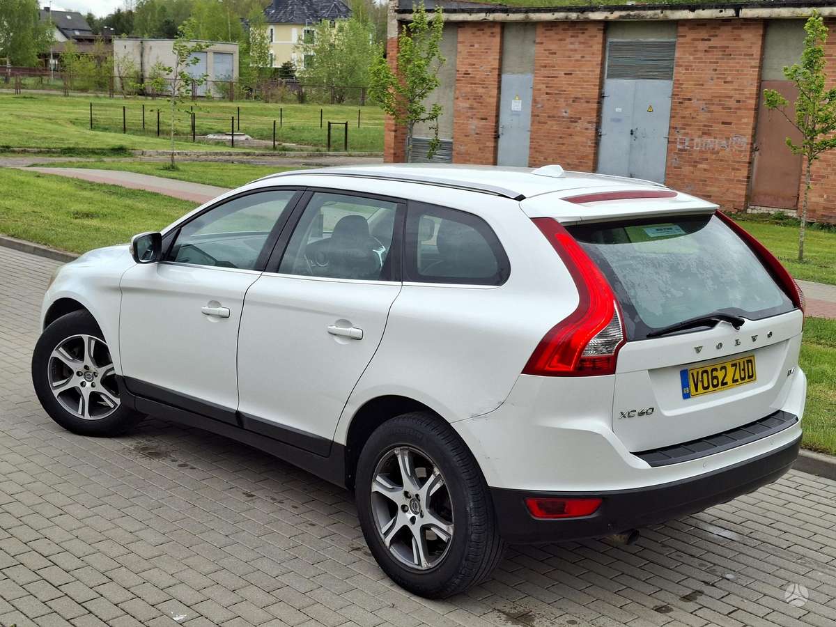 Volvo XC60 - 2