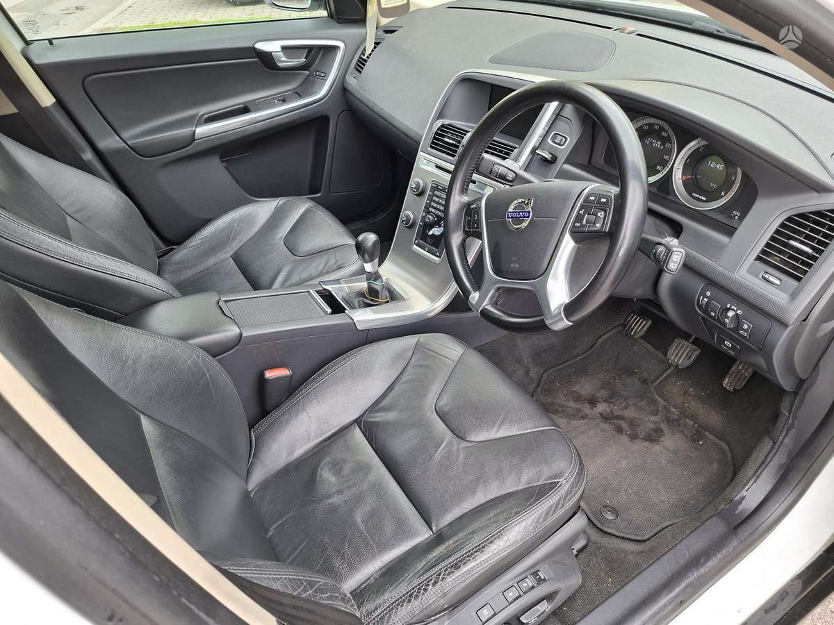 Volvo XC60 - 8