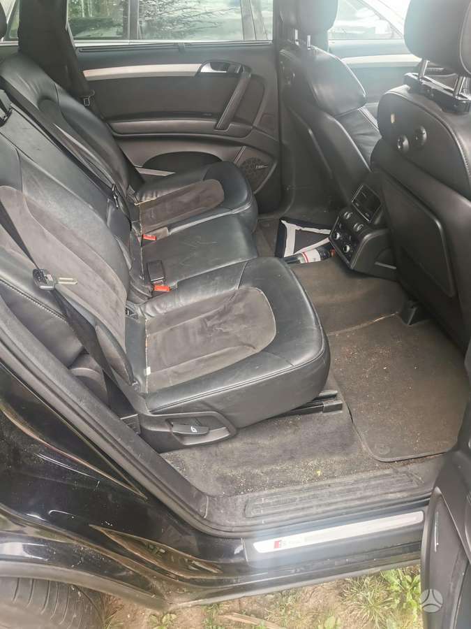 Audi Q7 - 8