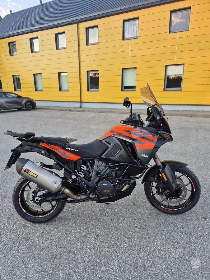 KTM Super Adventure 1300cc, enduro / adventure