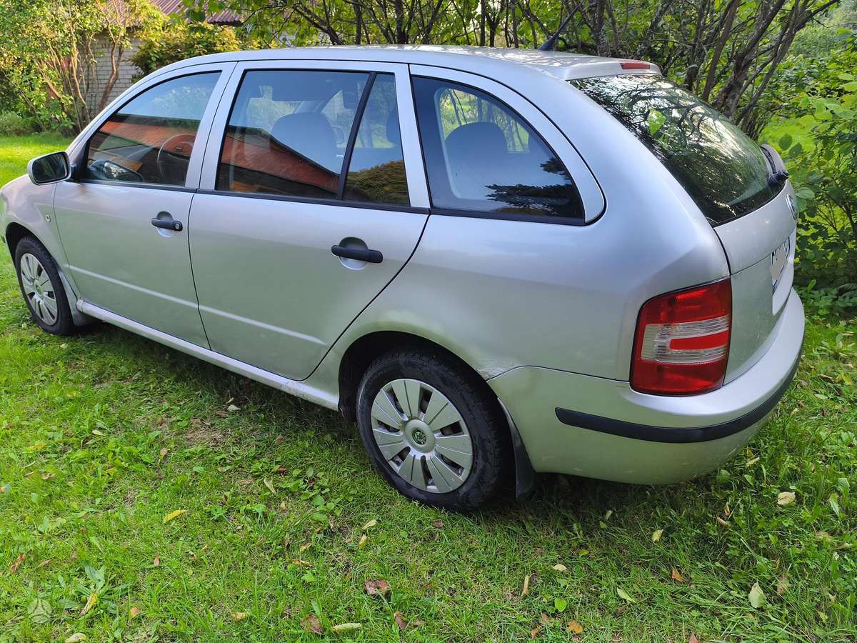 Škoda Fabia - 5