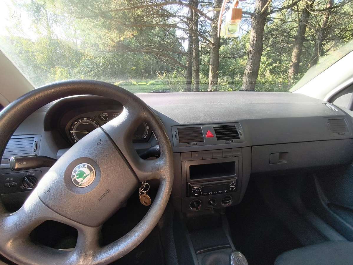 Škoda Fabia - 7