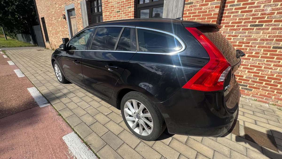 Volvo V60, 2.0 l., Универсал
