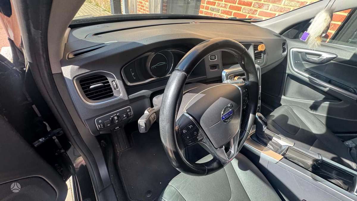 Volvo V60, 2.0 l., Универсал