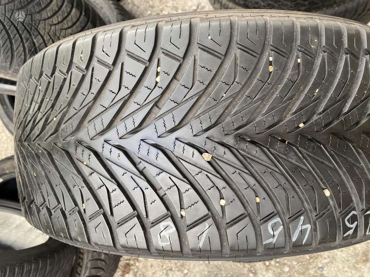 Austone Docolime, winter 225/45 R18