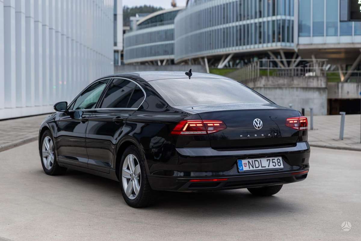Volkswagen Passat - 3