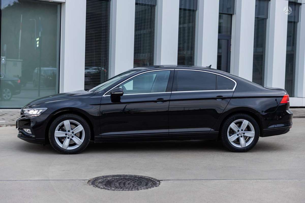 Volkswagen Passat - 2