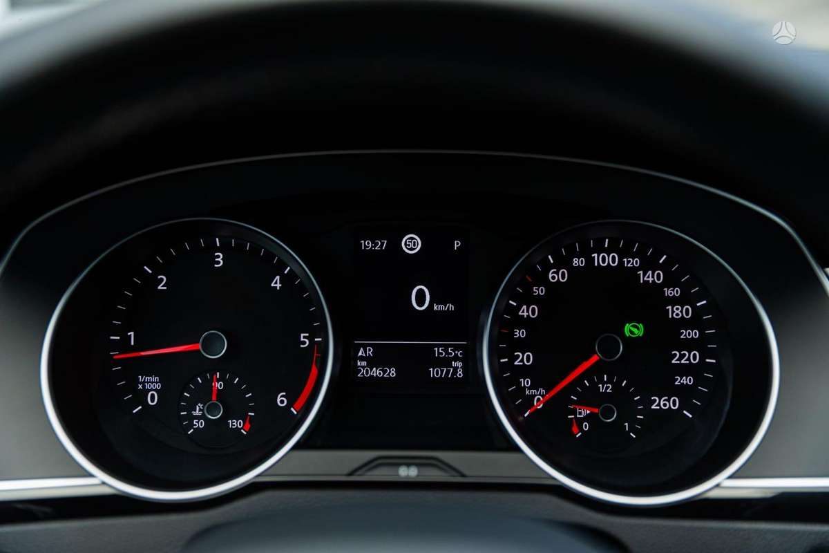 Volkswagen Passat - 7