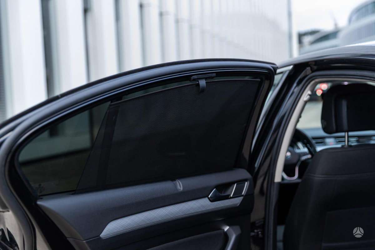 Volkswagen Passat - 4