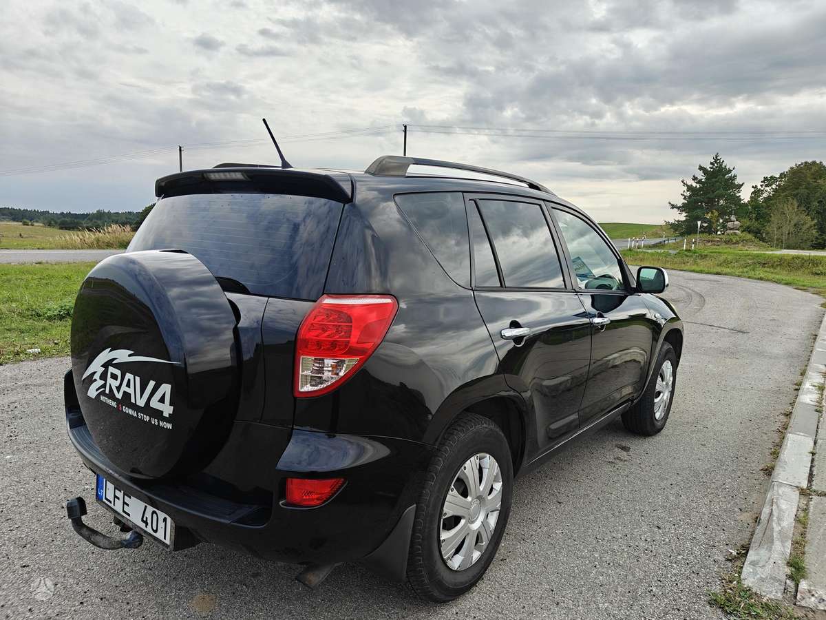 Toyota RAV4 - 7