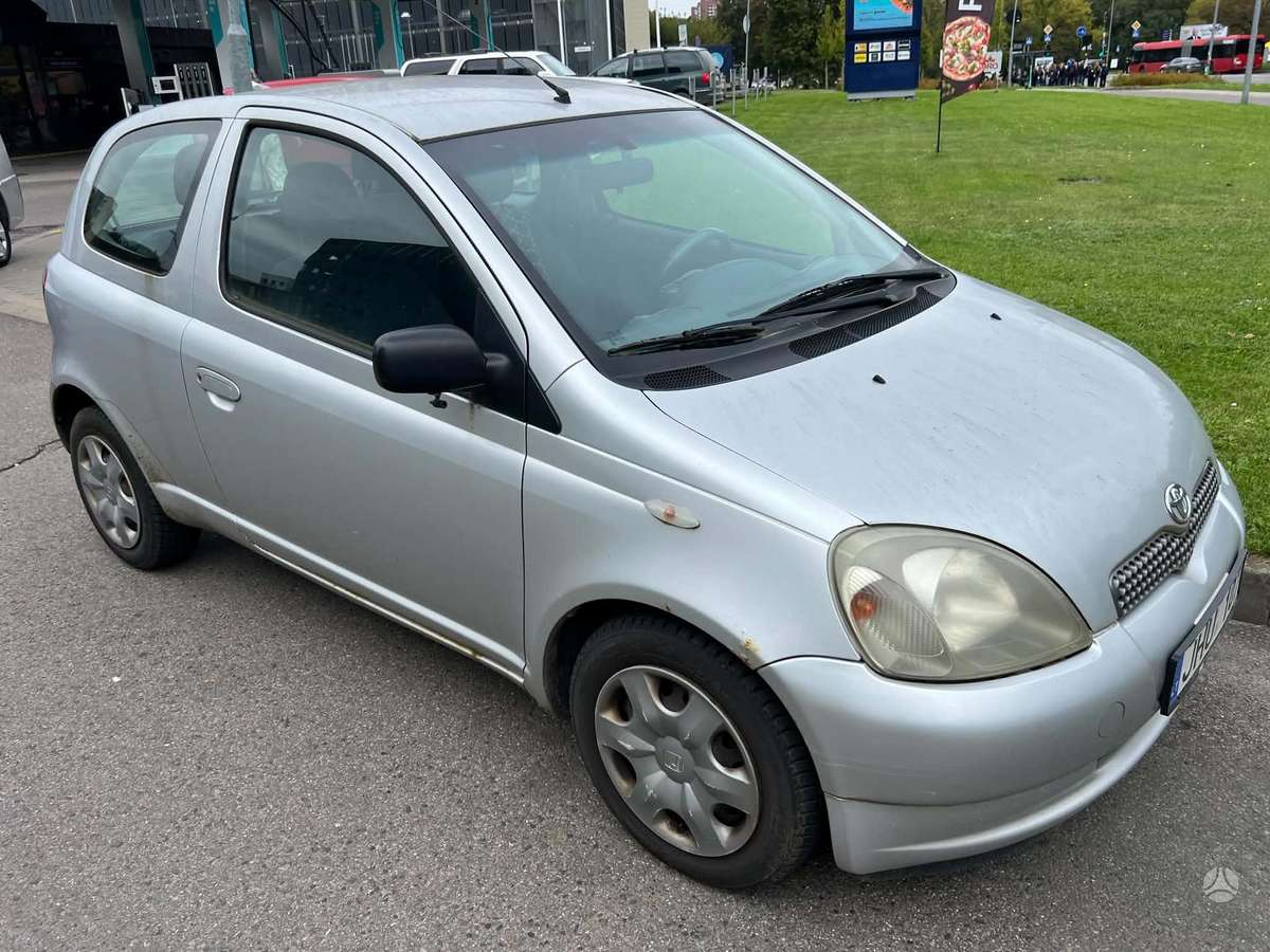 Toyota Yaris - 2