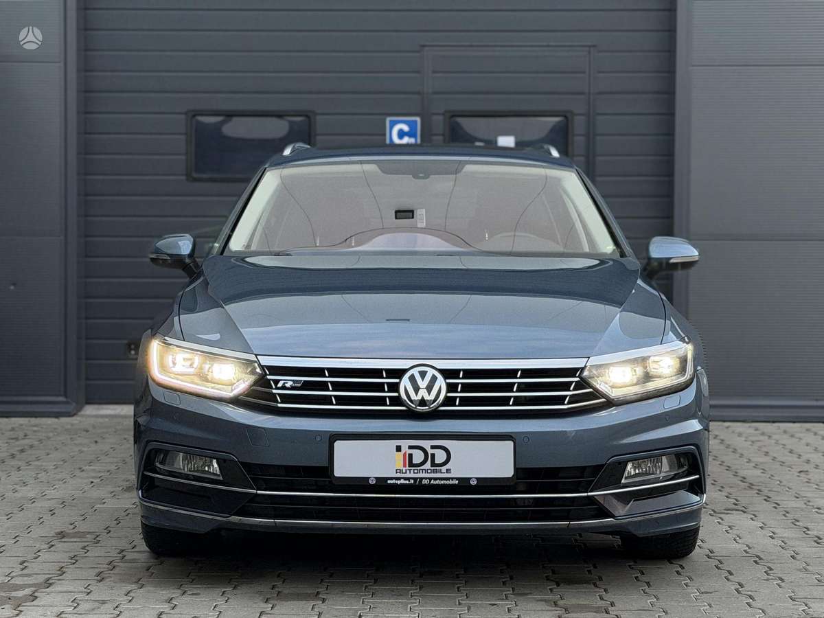 Volkswagen Passat - 8