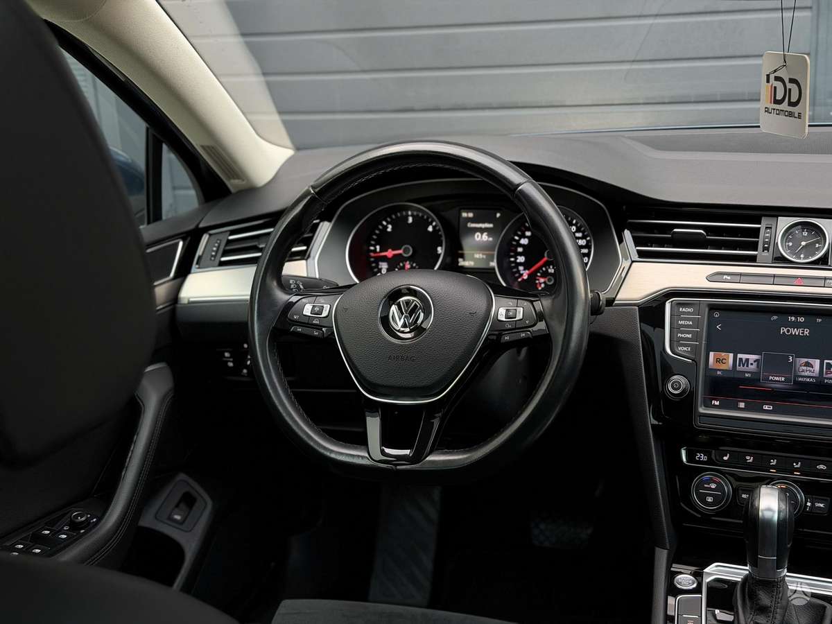 Volkswagen Passat, 1.6 l., Универсал