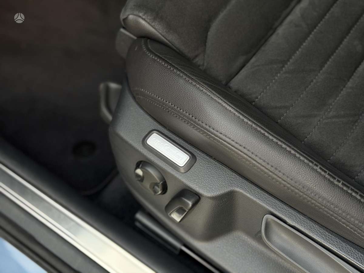 Volkswagen Passat - 12