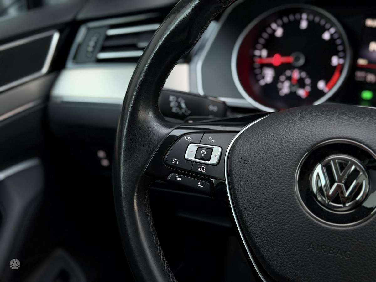 Volkswagen Passat, 1.6 l., Универсал