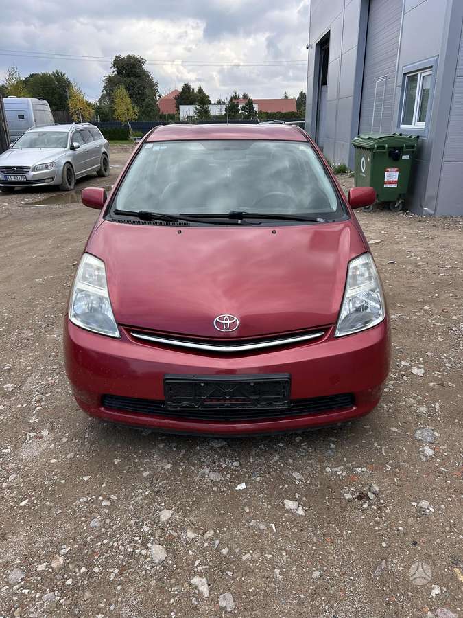 Toyota Prius - 1