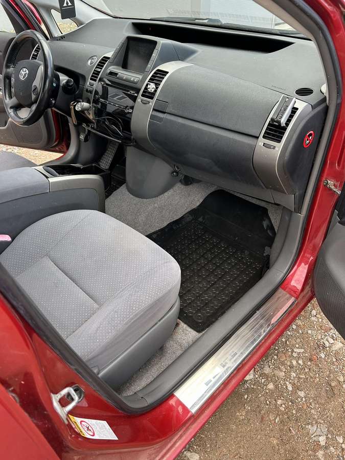 Toyota Prius - 7