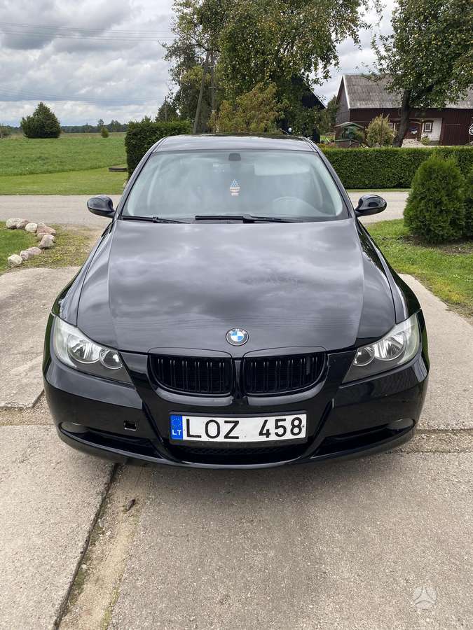 BMW 318, 2.0 l., Седан