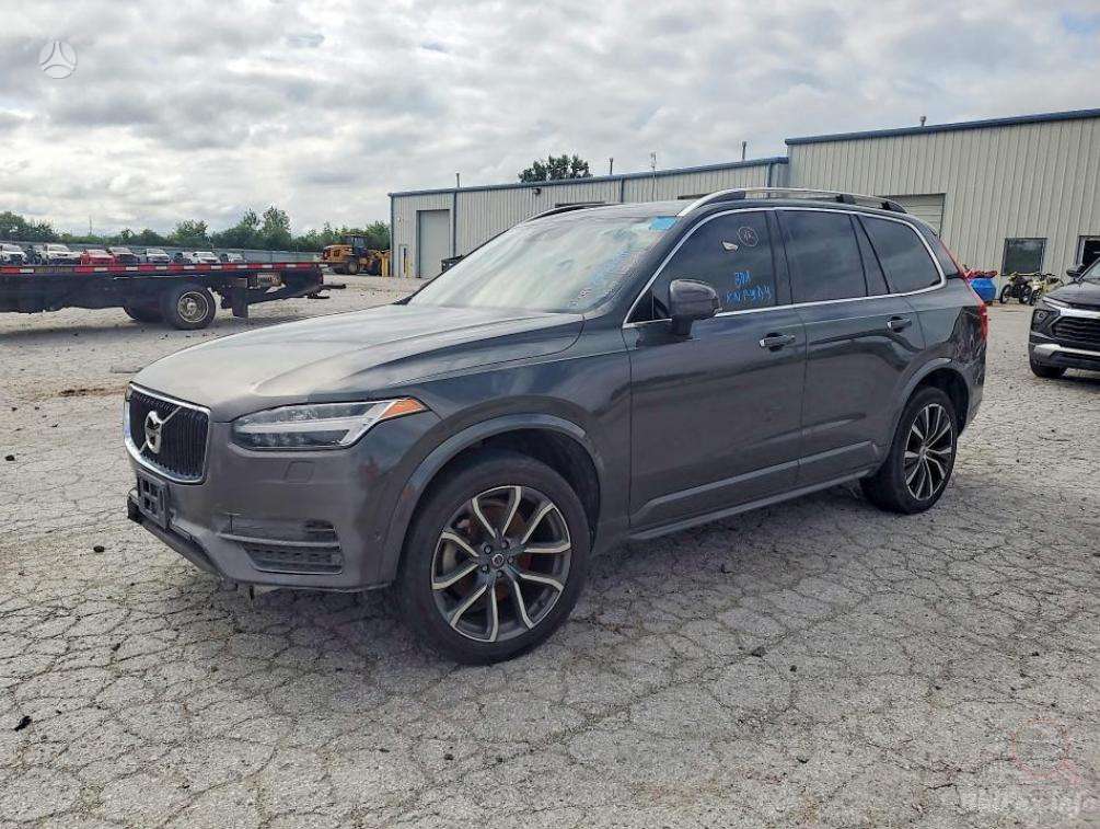 Volvo XC90 - 1