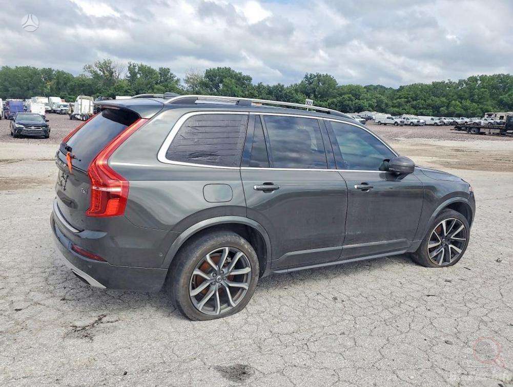 Volvo XC90 - 4
