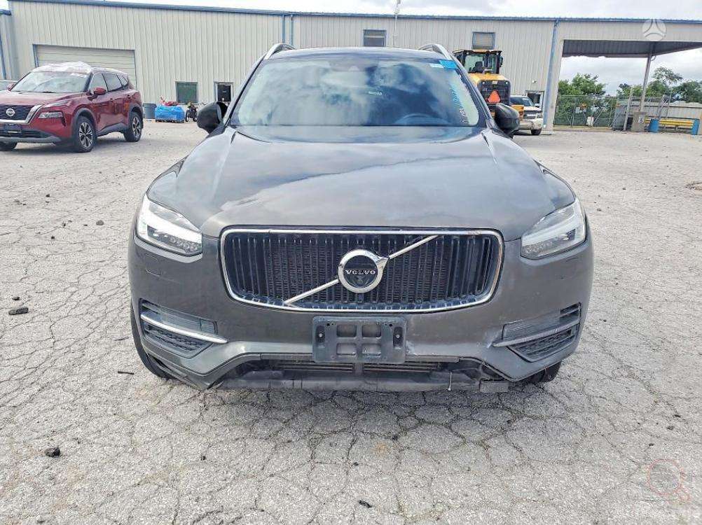 Volvo XC90 - 2