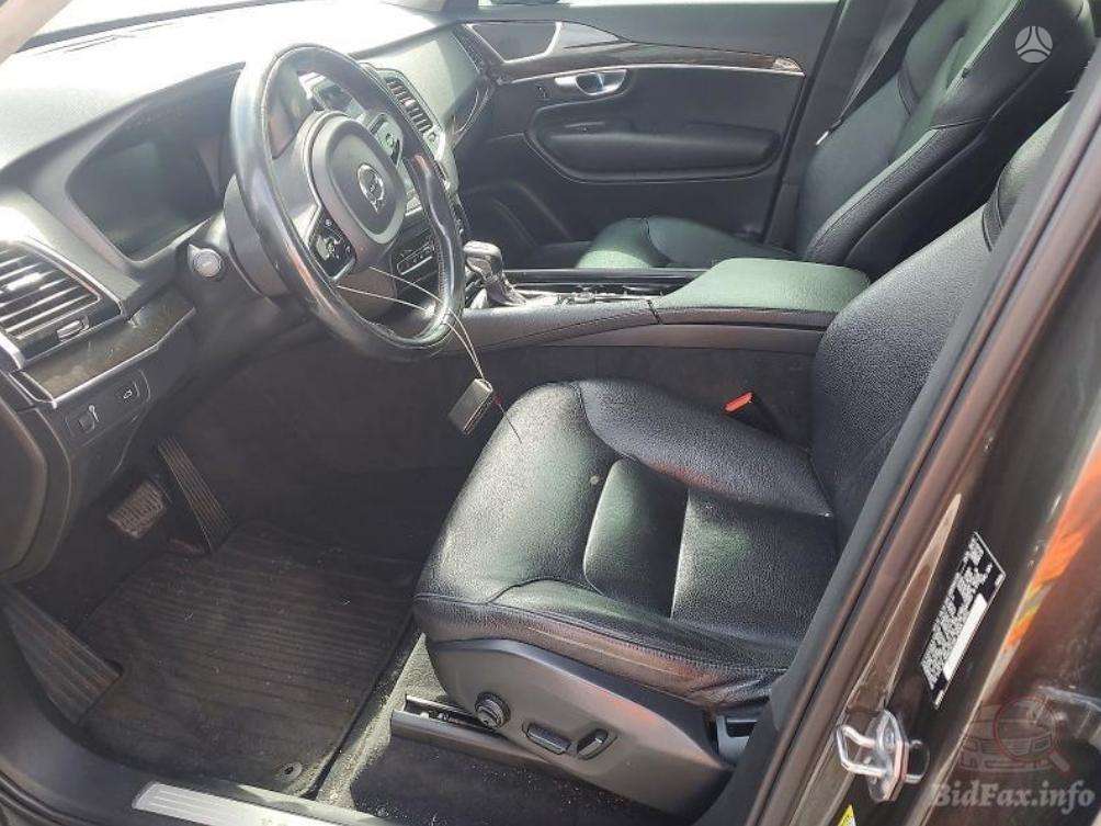 Volvo XC90 - 7