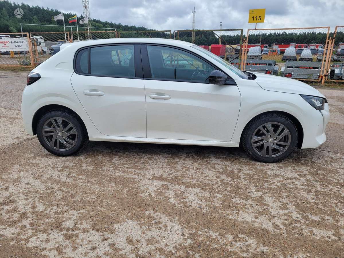 Peugeot 208 - 9