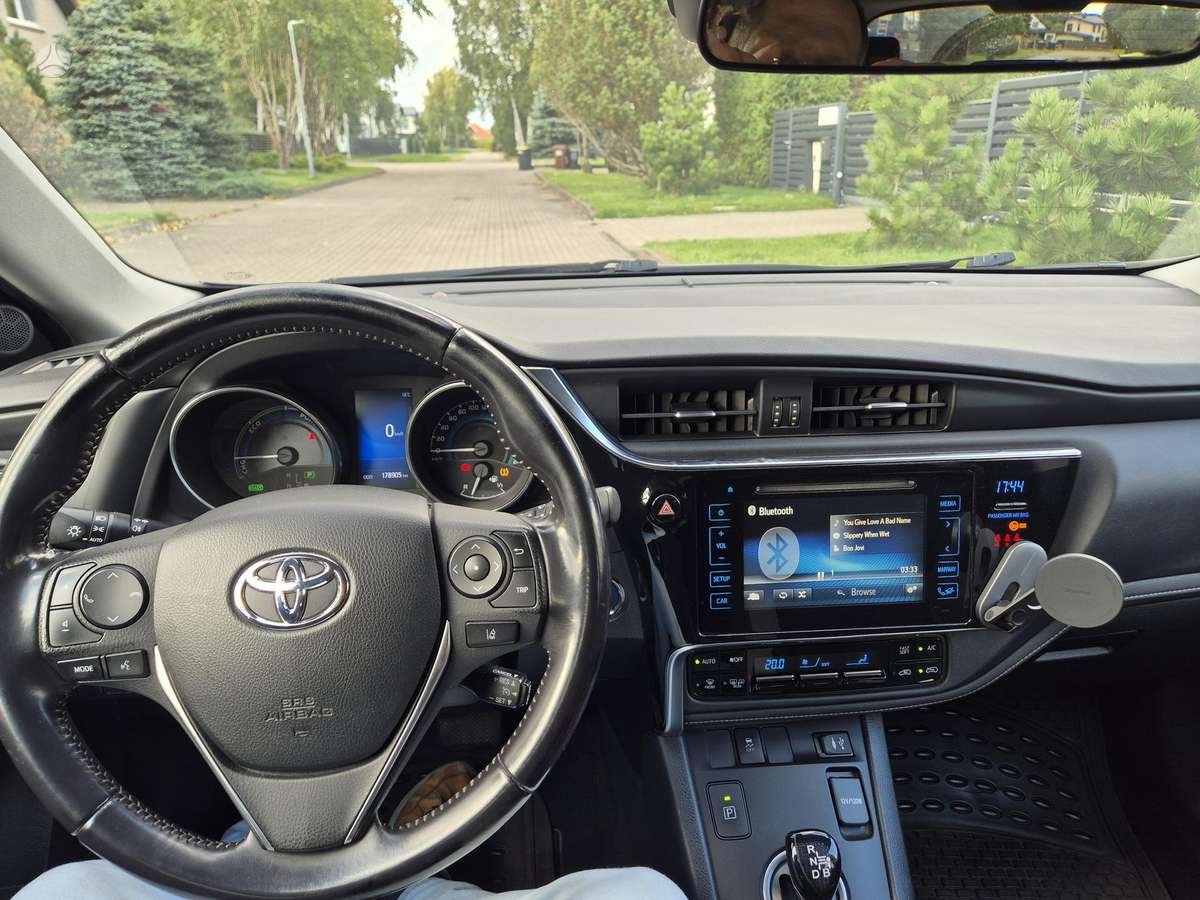 Toyota Auris - 5