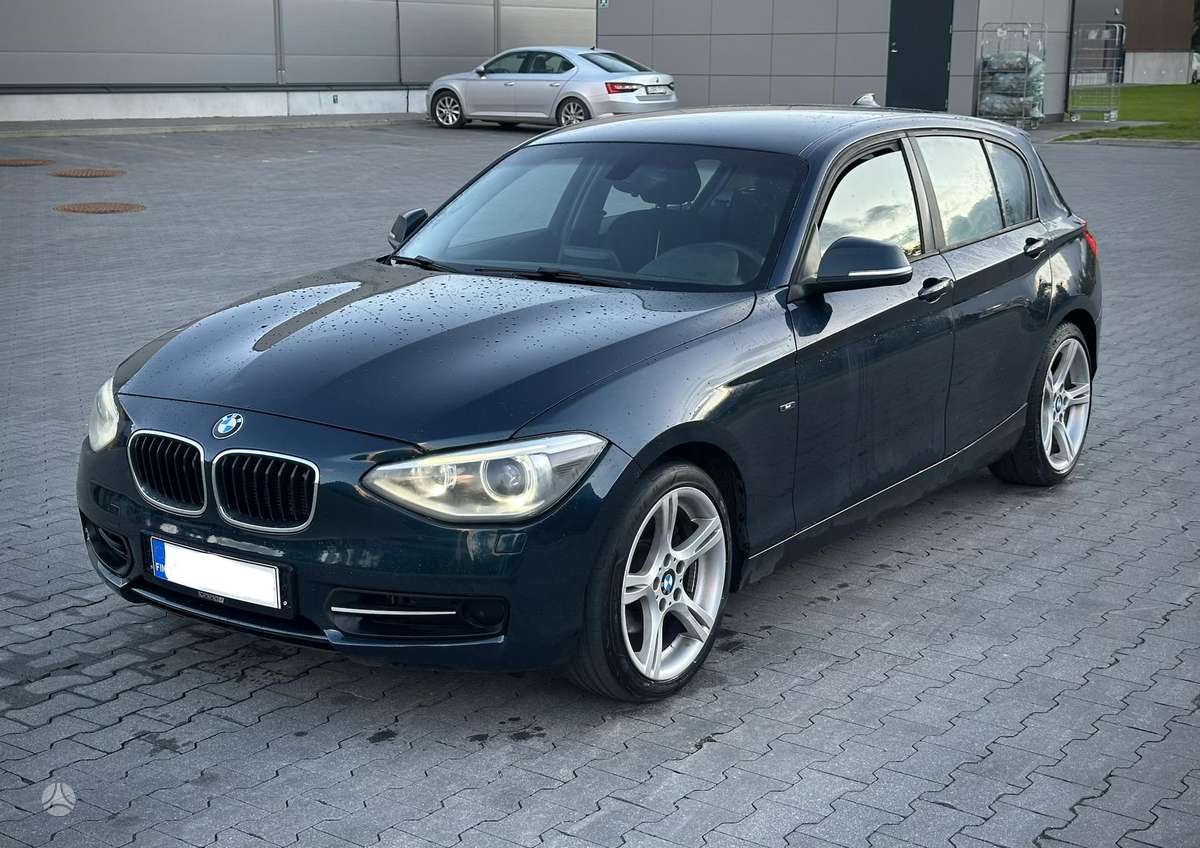 BMW 120, 2.0 l., hatchback