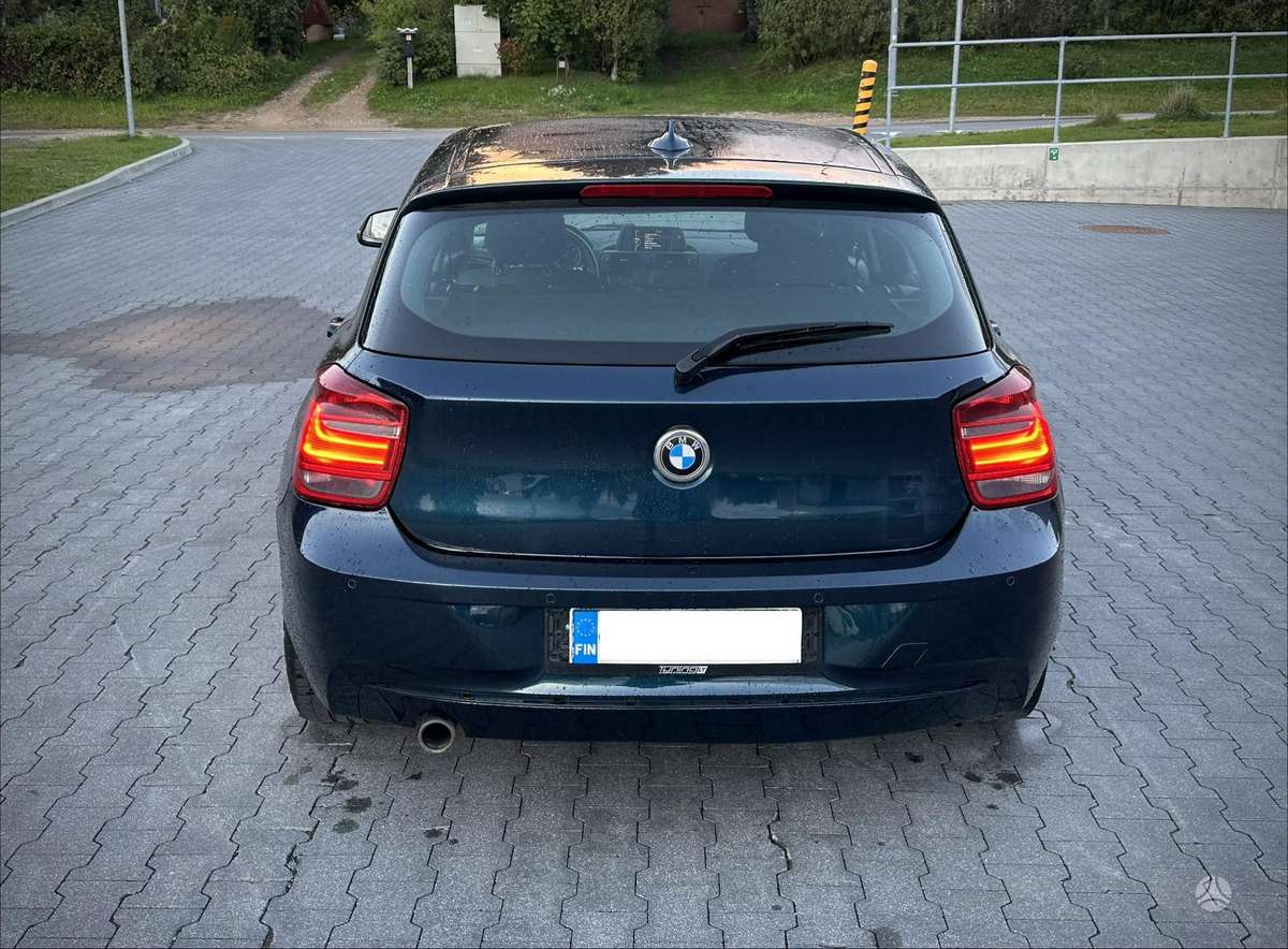 BMW 120, 2.0 l., hatchback