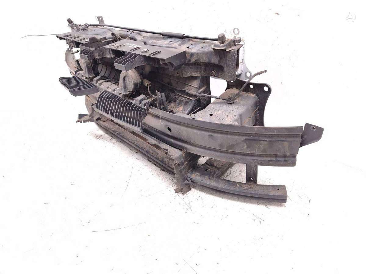 MG MG4 EV radiatorius