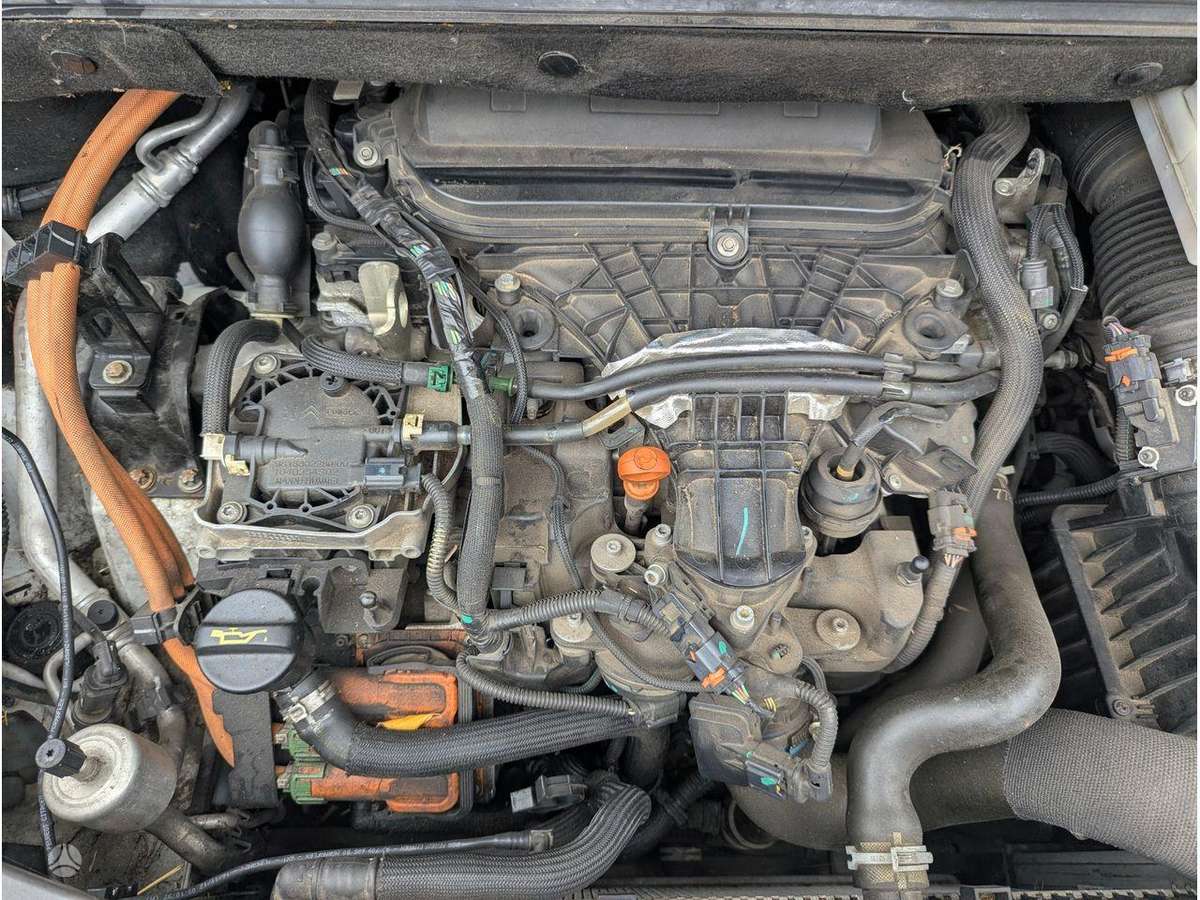 Citroen DS5 engine