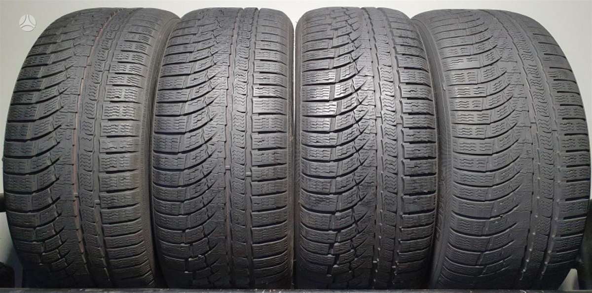 Nokian WR A4, universalios 235/45 R19