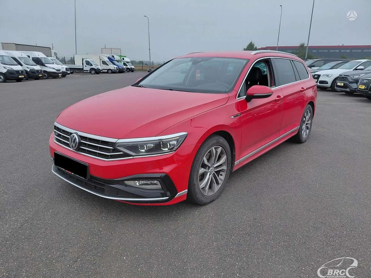 Volkswagen Passat - 1