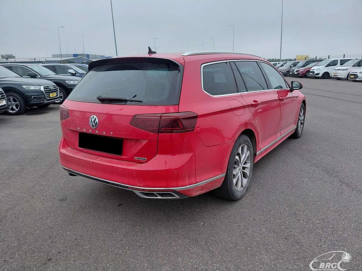 Volkswagen Passat - 5