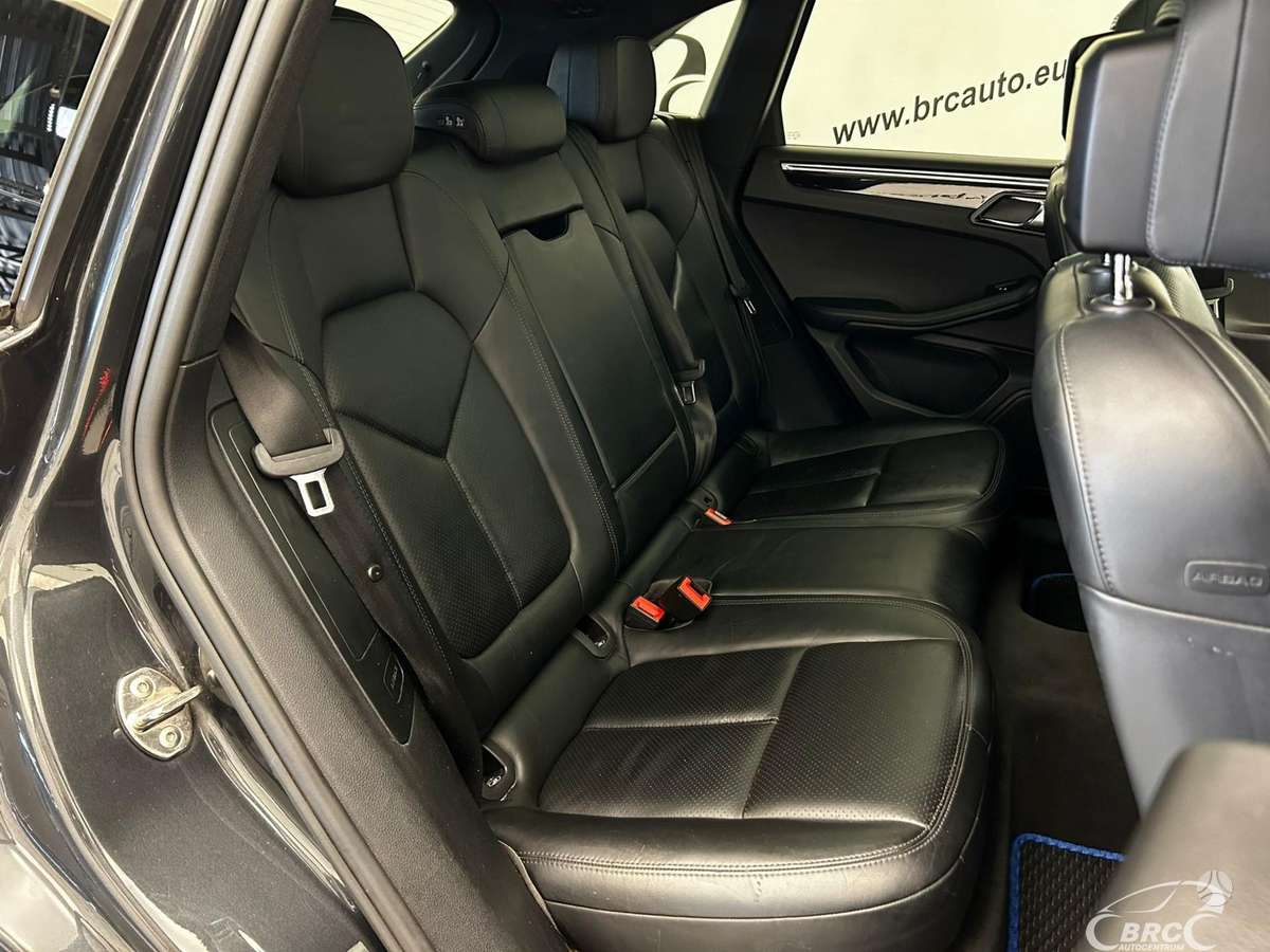 Porsche Macan, 2.0 l., Внедорожник / Кроссовер