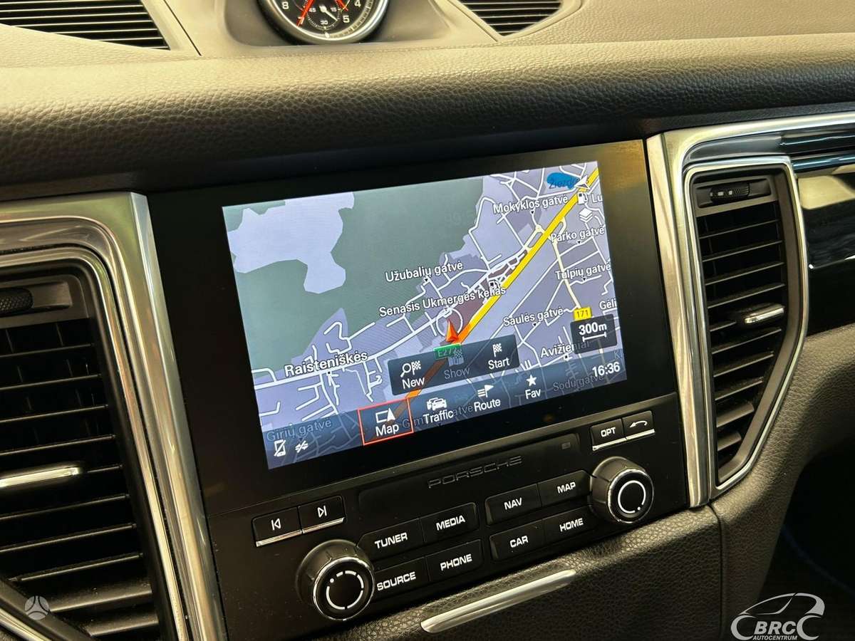 Porsche Macan, 2.0 l., Внедорожник / Кроссовер