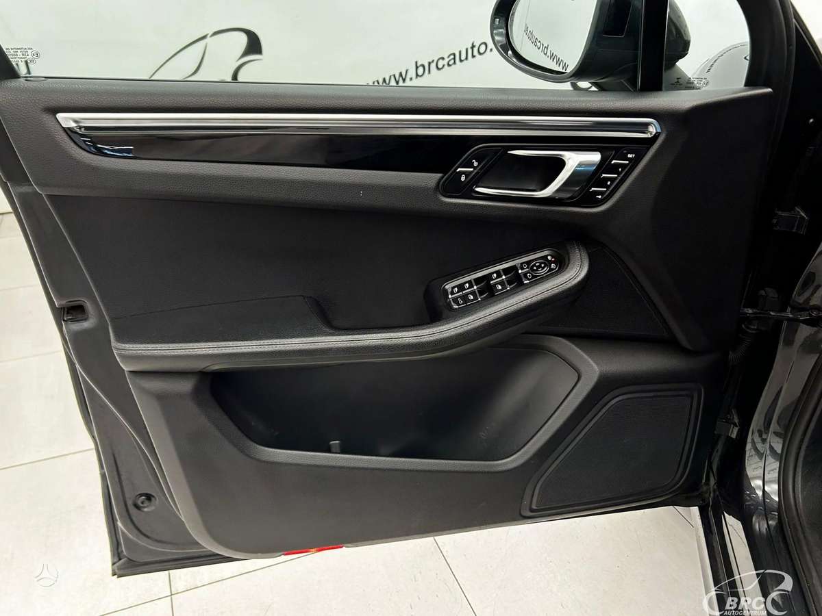 Porsche Macan, 2.0 l., Внедорожник / Кроссовер