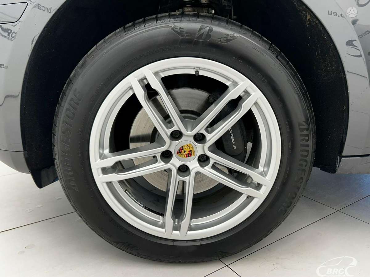 Porsche Macan, 2.0 l., Внедорожник / Кроссовер