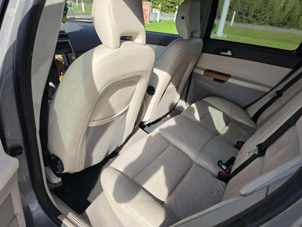 Volvo V50, 2.0 l., wagon