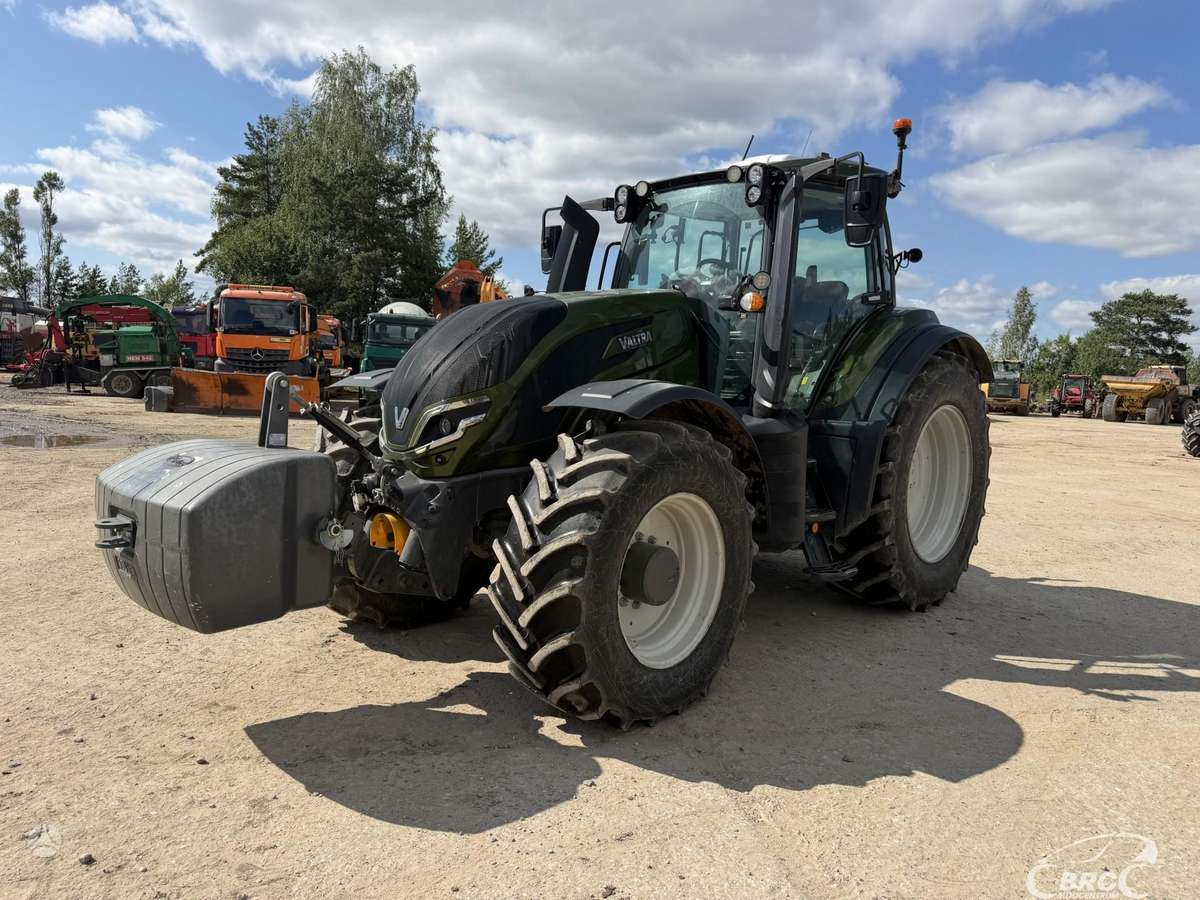 Valtra T235, тракторы