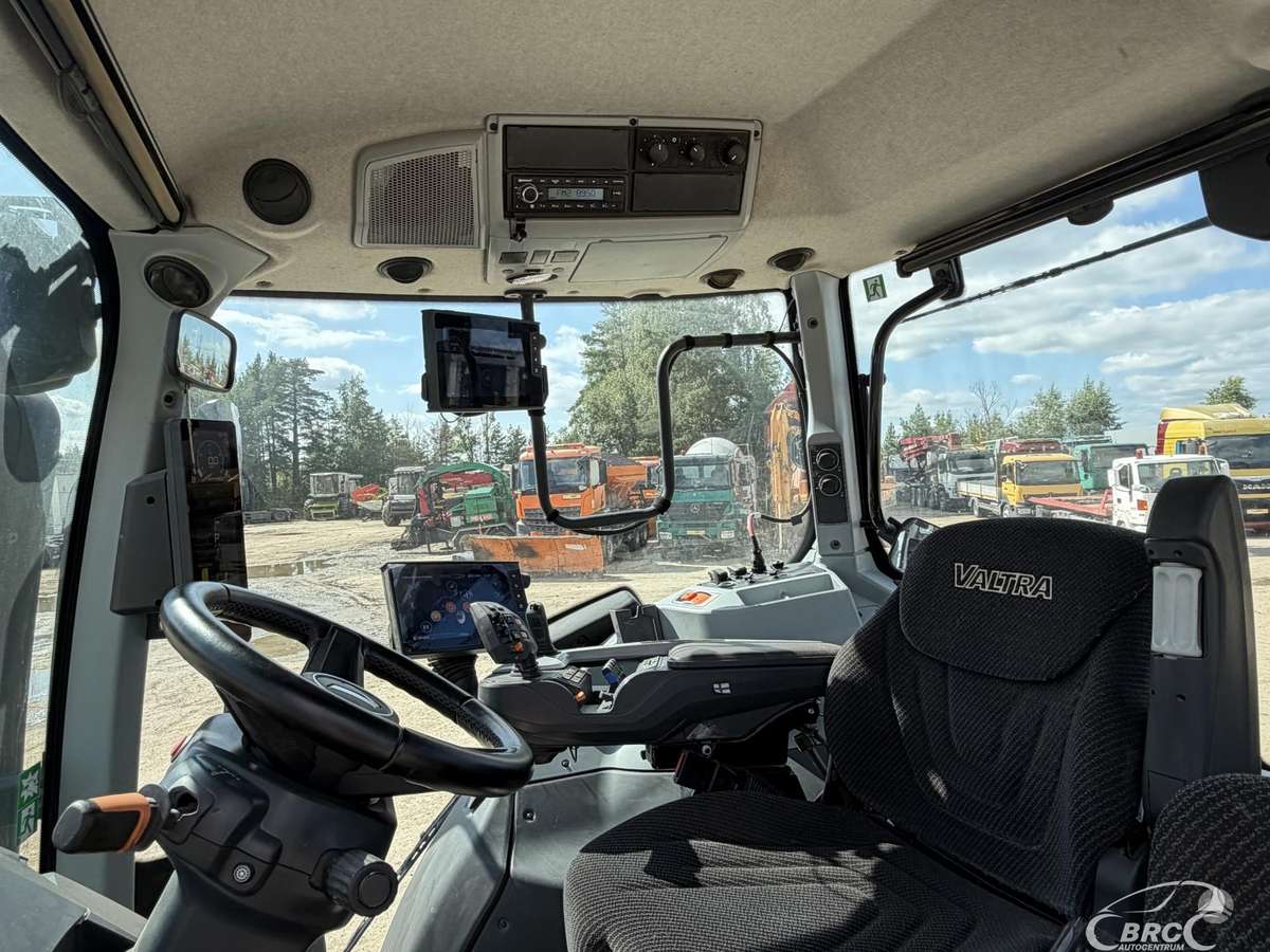 Valtra T235, тракторы
