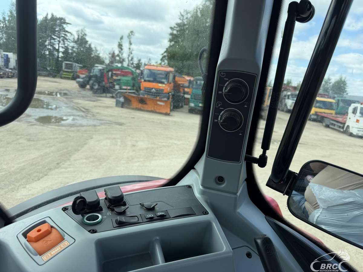 Valtra N155E Frontalinis krautuvas .., тракторы