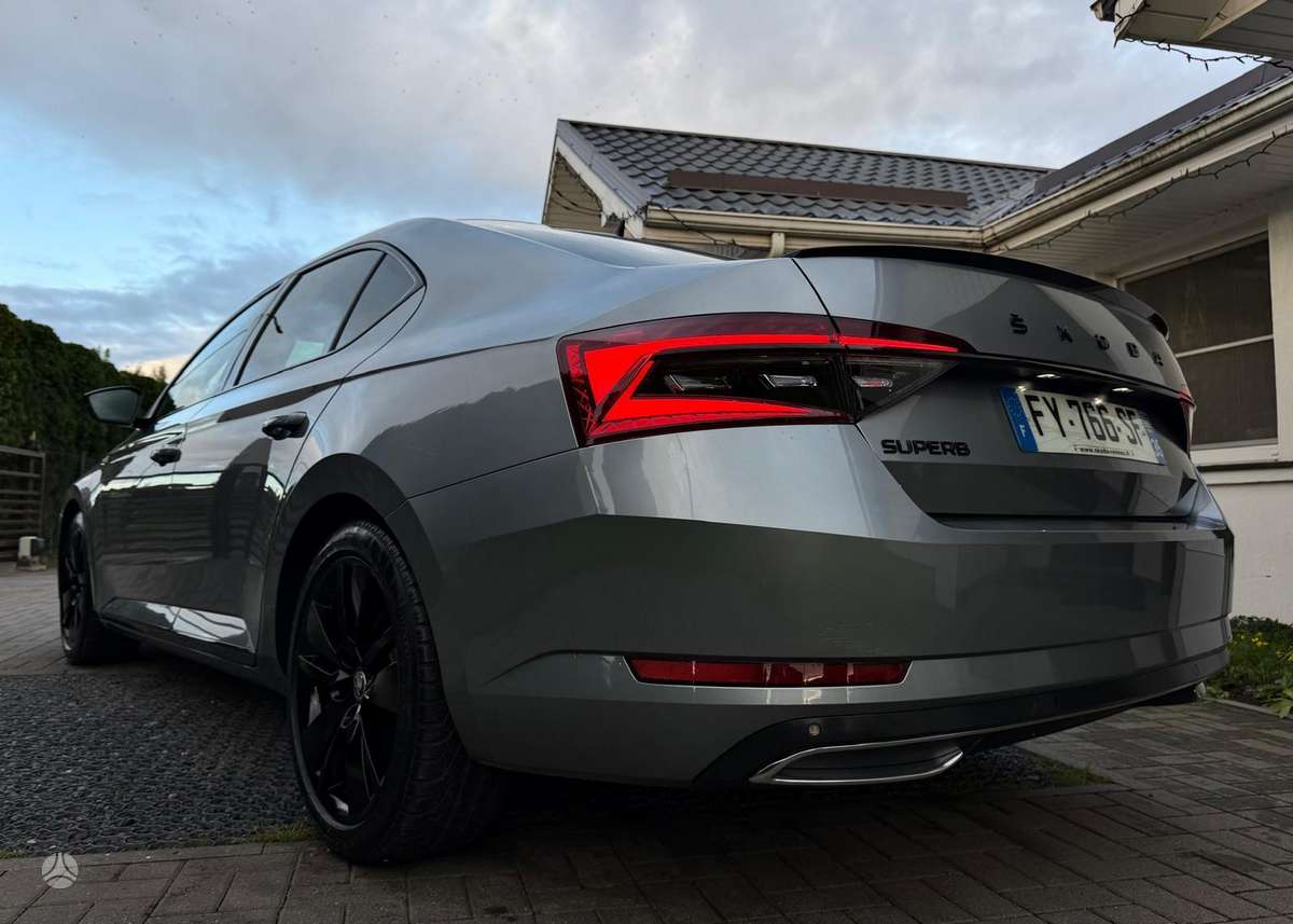 Skoda Superb, 2.0 l., hatchback