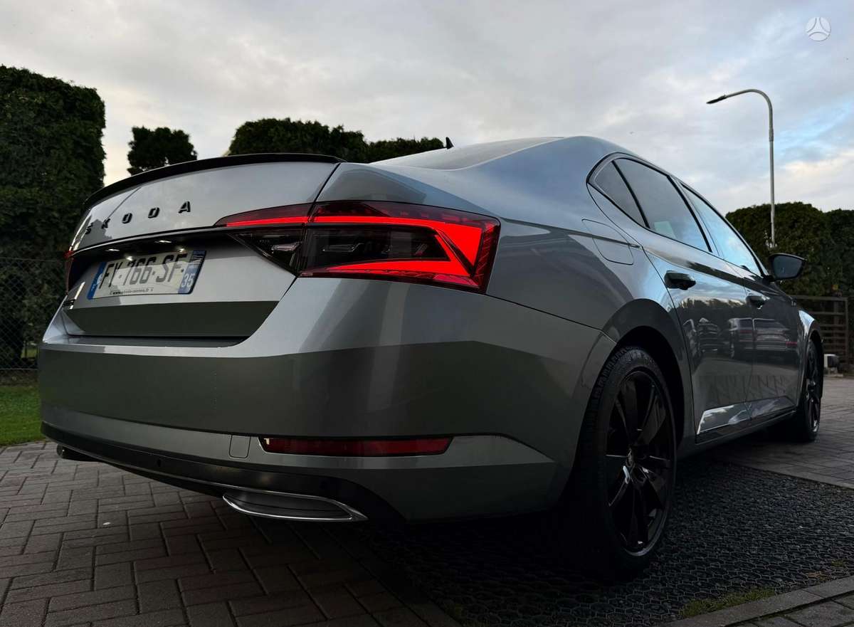 Skoda Superb, 2.0 l., hatchback
