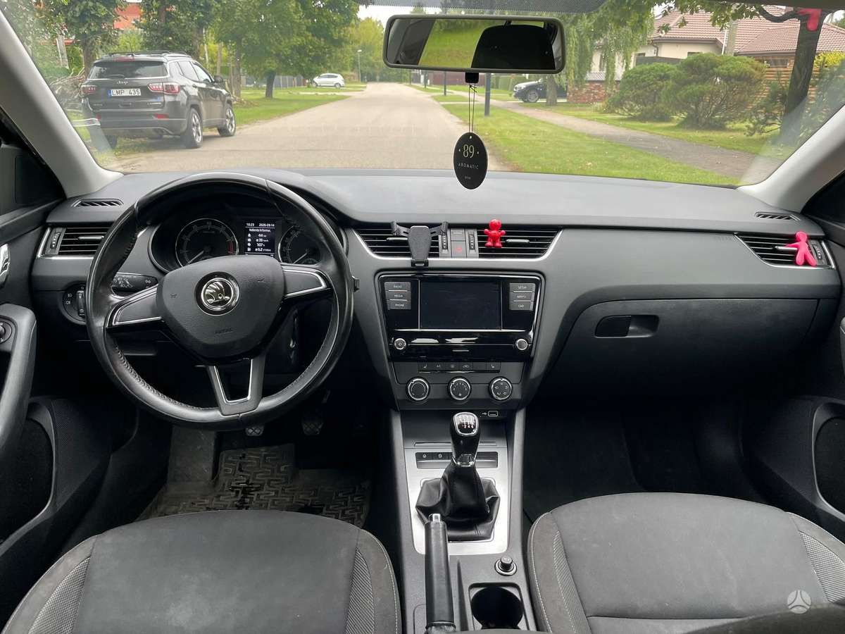 Skoda Octavia, 1.0 l., hatchback