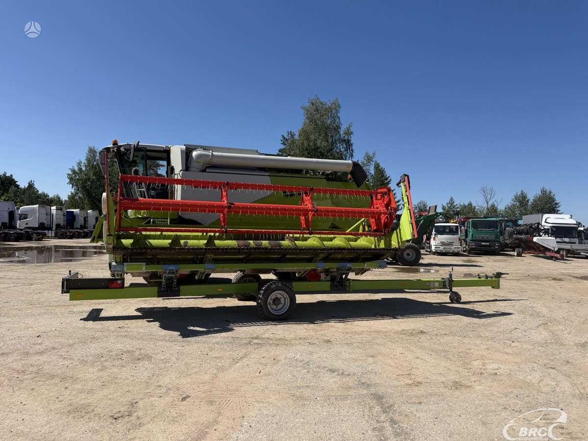 Claas Tucano 320, combine harvesters